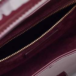 مملوكة مسبقًا Saint Laurent Burgundy Patent Leather LE 5 À 7 Shoulder Bag