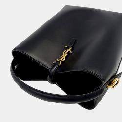 Saint Laurent Paris Black Leather LE37 Cassandra bucket bag