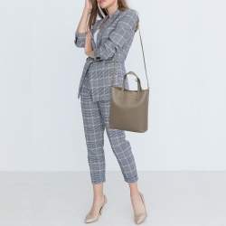 مملوكة مسبقًا Saint Laurent Grey Leather Toy Shopper Tote