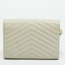 مملوكة مسبقًا Saint Laurent Off White Matelasse Leather Cassandre Wristlet Clutch