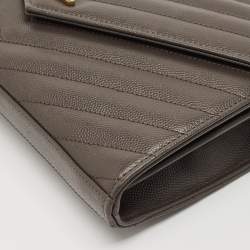 Pre Owned Saint Laurent Olive Green Matelassé Leather Cassandre Wallet on Chain