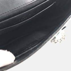 مملوكة مسبقًا حقيبة كلاسيكية سان لوران جلد حملان صغير/خرز مضغوطة بمونوغرام