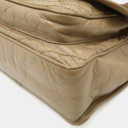 مملوكة مسبقًا حقيبة سان لوران باريس نيكي وسط كتف بخياطة على شكل V جلد بيج