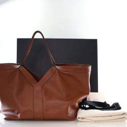 مملوكة مسبقًا Saint Laurent Calfskin Y Tote