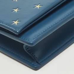 Pre Owned محفظة سان لوران جلد أزرق/ذهبي بطباعة نجوم كيت بصدّادة على سلسلة
