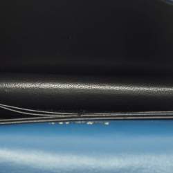 Pre Owned محفظة سان لوران جلد أزرق/ذهبي بطباعة نجوم كيت بصدّادة على سلسلة