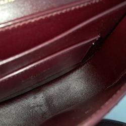 مملوكة مسبقًا حقيبة ساتشل صغيرة جلد بَرق (برغندي) سان لوران باريس كايا