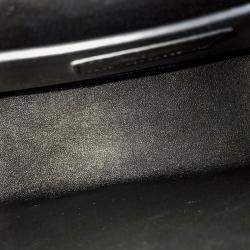 مملوكة مسبقًا حقيبة فيكي سان لوران سانت لوران باريس جلد لامع أحمر كبير