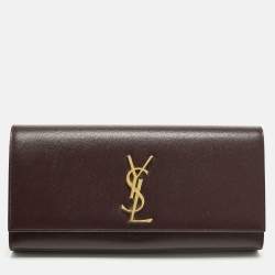 مملوكة مسبقًا Saint Laurent Cassandre Burgundy Leather Clutch
