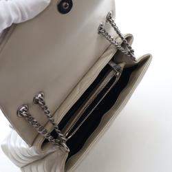 مملوكة مسبقًا حقيبة لولو جلد عجل سان لوران صغيرة الحجم