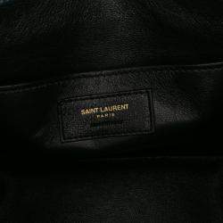 مملوكة مسبقًا Saint Laurent Paris Blue Medium Lambskin Monogram Vicky Chain Bag