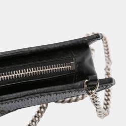 مملوكة مسبقًا حقيبة كروس بودي سلسلة بو غون سان لوران سوداء لامعة بترتر