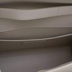 مملوكة مسبقًا حقيبة كتف سان لوران باريس مانهاتن جلد أبيض متوسطة