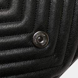 مملوكة مسبقًا حقيبة ساتشل سان لوران باريس كوليدج شيفرون كيل ي متوسطة جلد خراف سوداء