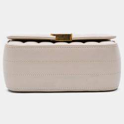 مملوكة مسبقًا حقيبة سلسلة سان لوران باريس فيكي شعار جلد الحمل أبيض صغيرة