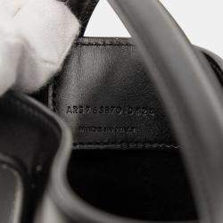 مملوكة مسبقًا حقيبة سان لوران باريس لو 37 جلد عجل أسود لامع صغيرة