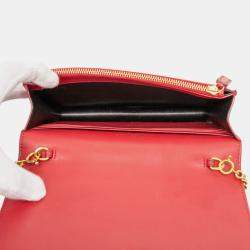 مملوكة مسبقًا Saint Laurent Paris Red Smooth Calfskin Monogram Kate Tassel Wallet on Chain