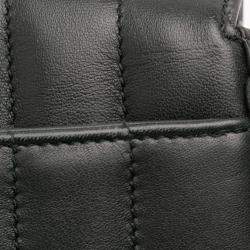 Pre Owned حقيبة سلسلة فيكي مونوغرام جلد الغنم سان لوران باريس صغيرة سوداء