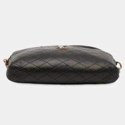 مملوكة مسبقًا حقيبة جيب مبطنة حمل سحاب سان لوران باريس جابي جلد خروف صغيرة سوداء