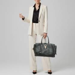 مملوكة مسبقًا Saint Laurent Cabas Ligne Y Medium Black Leather Tote