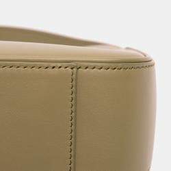 مملوكة مسبقًا حقيبة هوبو لو 5 أ 7 جلد العجل ناعم بني سان لوران باريس