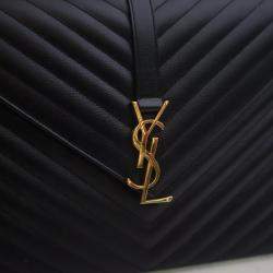 مملوكة مسبقًا Saint Laurent Large Calfskin Envelope Flap Bag