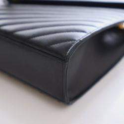 مملوكة مسبقًا Saint Laurent Large Calfskin Envelope Flap Bag