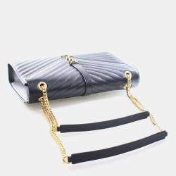 مملوكة مسبقًا Saint Laurent Large Calfskin Envelope Flap Bag