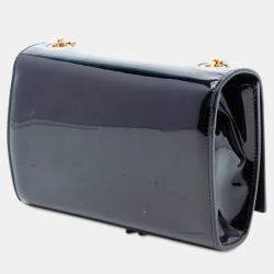 مملوكة مسبقًا حقيبة كروس بودي برباط كيت مونوغرام براءات  سوداء بحجم صغير سان لوران باريس