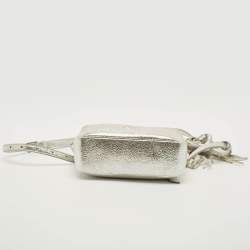 Pre Owned سان لوران حقيبة خصر جلدية فضية متشققة قابلة للتحويل