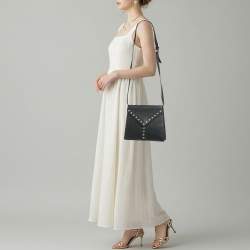 Pre Owned حقيبة كروس بودي سان لوران واي مزينة مسودة جلد أسود