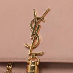 مملوكة مسبقًا Saint Laurent Paris Kate Nude Pink Leather Wallet On Chain