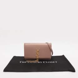 مملوكة مسبقًا Saint Laurent Paris Kate Nude Pink Leather Wallet On Chain