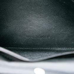 مملوكة مسبقًا Saint Laurent Paris Black Croc Embossed Leather Wallet On Chain