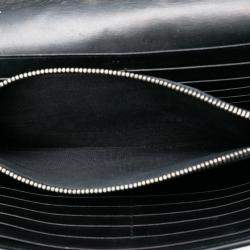 مملوكة مسبقًا Saint Laurent Paris Black Croc Embossed Leather Wallet On Chain