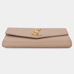 مملوكة مسبقًا Saint Laurent 2021 Beige Grain De Poudre Leather Uptown Chain Wallet