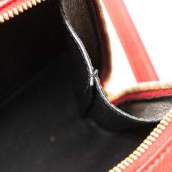 مملوكة مسبقًا Saint Laurent Paris Red Toy Lambskin Vicky Crossbody