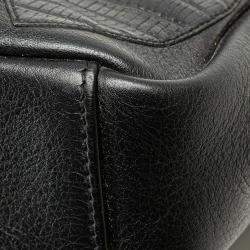 مملوكة مسبقًا محفظة سلسلة تصاميم قلوب سان لوران باريس سوداء متوسطة بترز مونوجرام