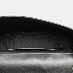 مملوكة مسبقًا محفظة سلسلة تصاميم قلوب سان لوران باريس سوداء متوسطة بترز مونوجرام