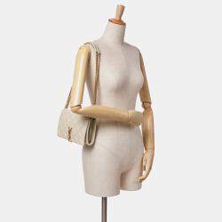 مملوكة مسبقًا Saint Laurent Paris White Quilted Lambskin Diamond Becky Chain Wallet