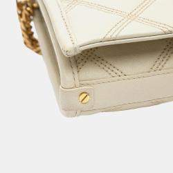 مملوكة مسبقًا Saint Laurent Paris White Quilted Lambskin Diamond Becky Chain Wallet