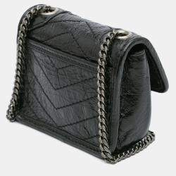مملوكة مسبقًا Saint Laurent Paris Black Micro Crinkled Leather Niki Airpods Case with Chain