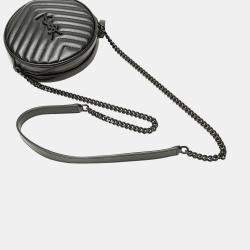 مملوكة مسبقًا Saint Laurent Paris Black Chevron Calfskin Round Vinyle Camera Bag
