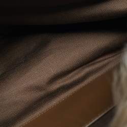 مملوكة مسبقًا Saint Laurent Niki Large Beige Fur Shoulder Bag