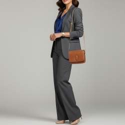 Pre Owned حقيبة كتف سان لوران لو ٦١ جلد بني متوسط الحجم