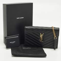 مملوكة مسبقًا Saint Laurent Cassandre Black Quilted Leather Wallet On Chain