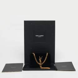 Pre Owned شنطة كروس بودي سان لوران كيت صغيرة مخمل أسود مع شرابة