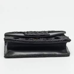 مملوكة مسبقًا حقيبة كتف سان لوران بيتي كلاوس ميني مرصعة جلد أسود