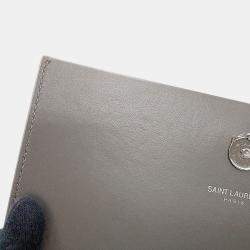 مملوكة مسبقًا Saint Laurent Paris Kate Chain Wallet Gray Croco Embossed Leather
