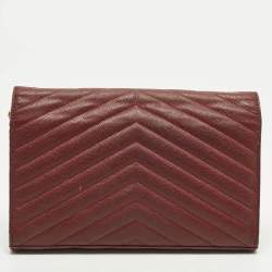 مملوكة مسبقًا Saint Laurent Cassandre Red Matelassé Leather Wallet on Chain